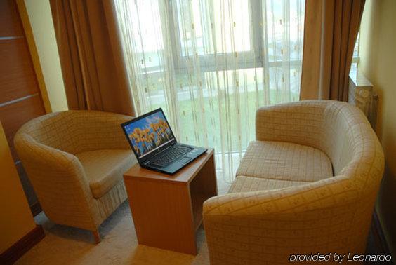 Hotel Cezar Banja Luka Quarto foto
